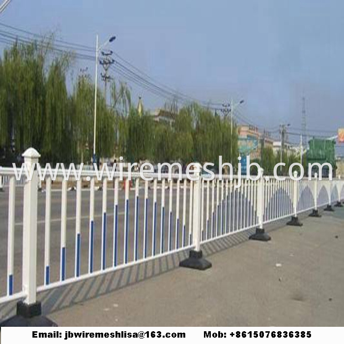 Powder Coated Traffic Zinc Steel Fence